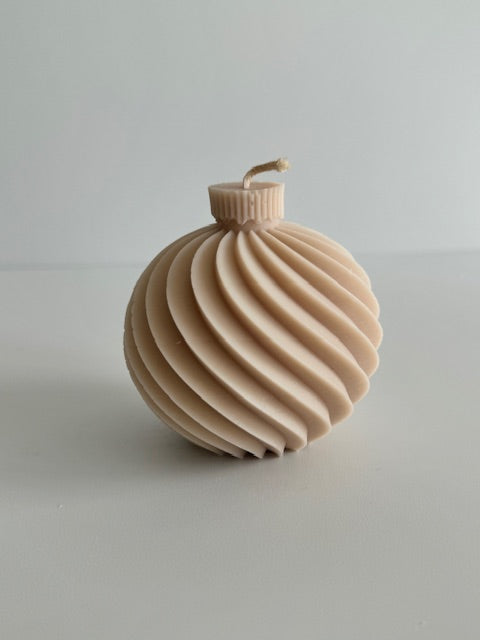 Weihnachtskugel gerillt