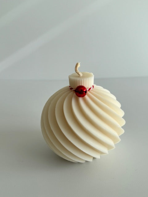 Weihnachtskugel gerillt