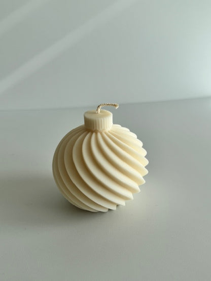 Weihnachtskugel gerillt