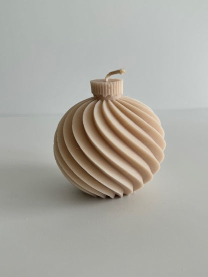 Weihnachtskugel gerillt